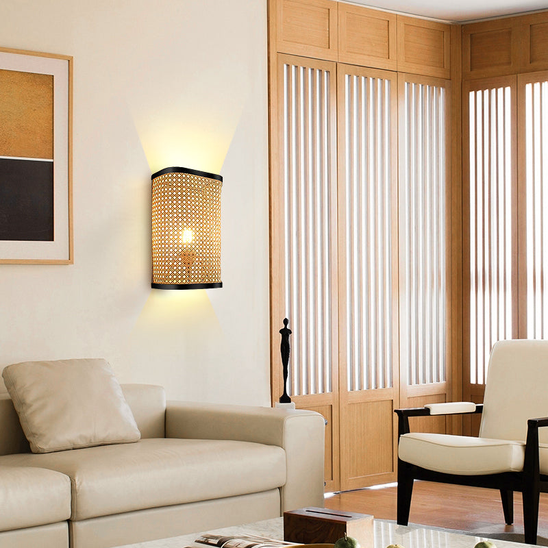 Tatami Rattan Wall Lamp
